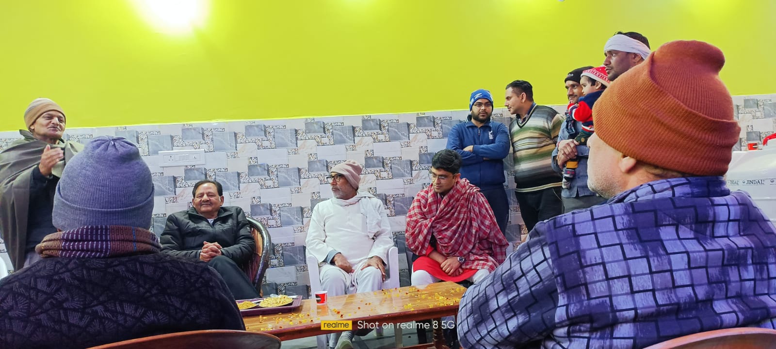 मेयर आशा शर्मा के पति के के शर्मा द्वारा भारतीय जनता पार्टी के विधायक प्रत्याशी अतुल गर्ग जी के पक्ष में मुकुल शर्मा एडवोकेट के आवास पर बैठक का आयोजन किया गया
